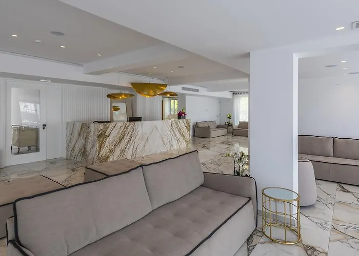 Kokkinos Boutique Hotel