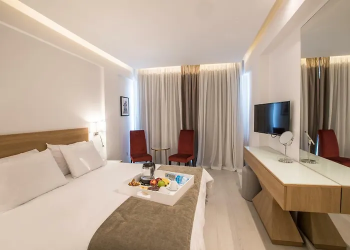 Kokkinos Boutique Hotel