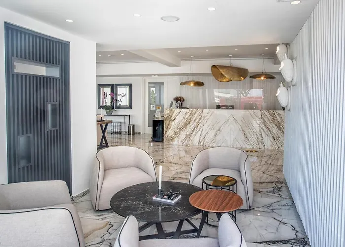 Отель Kokkinos Boutique 4*