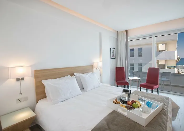 Kokkinos Boutique Протарас